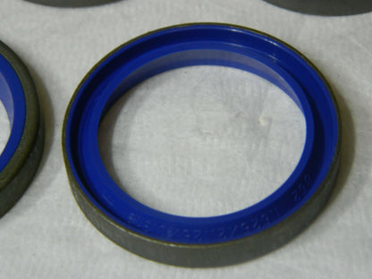 Worksmart Metal &amp; Nitrile Can Wiper 1-5/8" ID 2" OD Qty 5 MCW1625