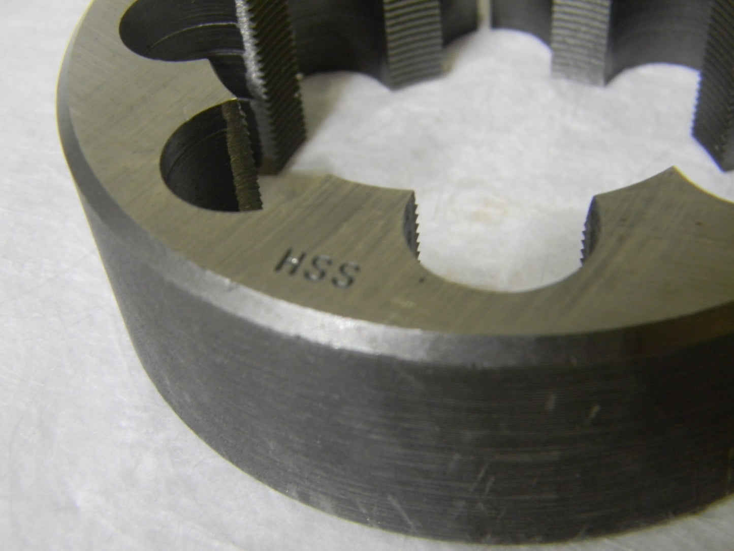 Interstate Adjustable Special Round Split Die 2-1/2 - 20 HSS 4 OD 03949302