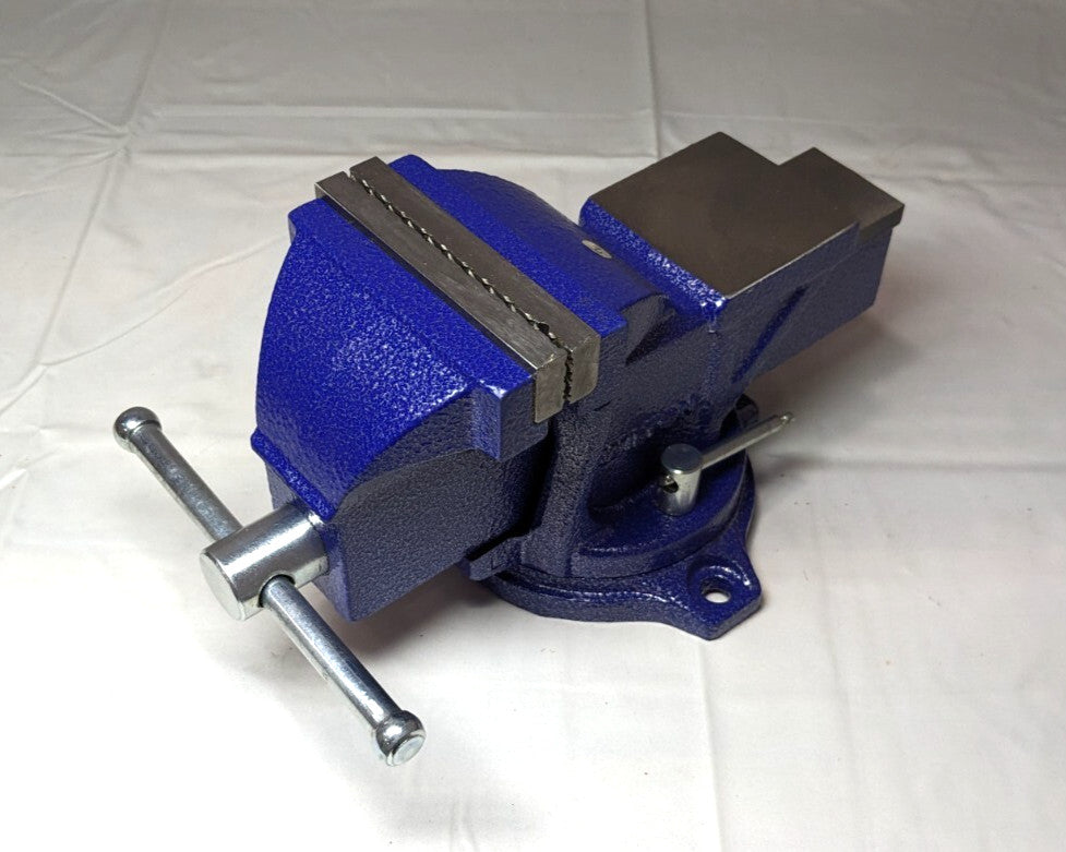 WILTON  4" Bench Vise   4" Jaw Width & Opening  11104