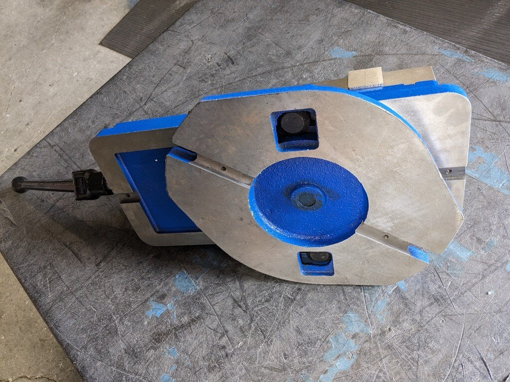 Unbranded Machine Vise: 6" Jaw Width Horizontal Swivel Base
