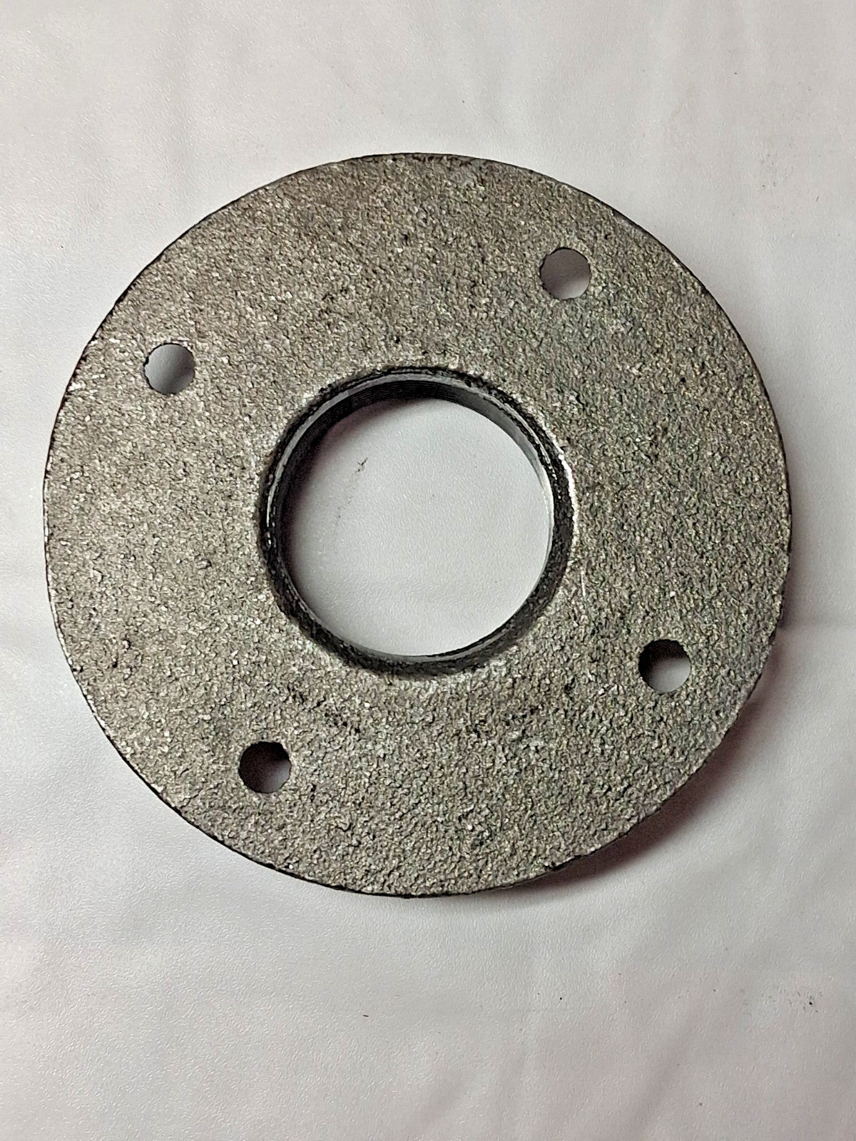 WARD Iron Floor Flanges Black 1.5" SC40 4 Hole 5 PC 13884