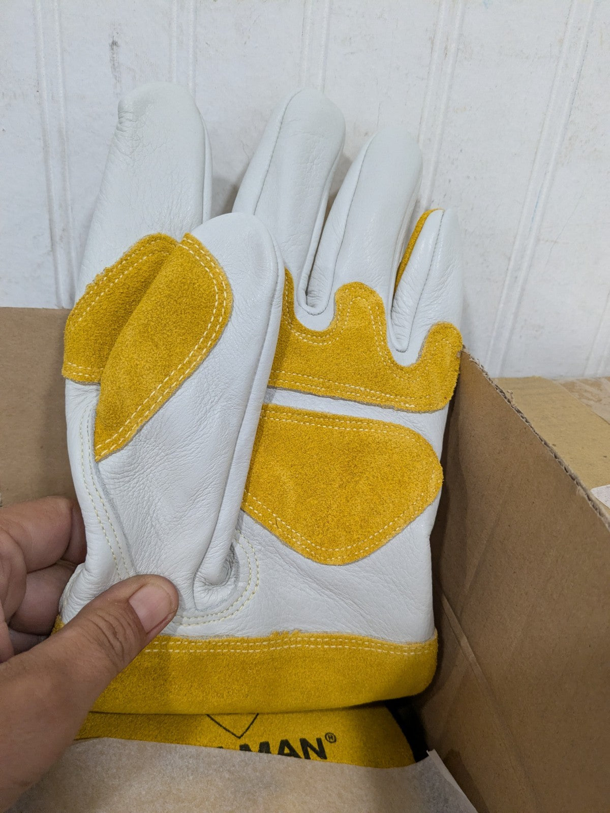 TILLMAN Welding/Heat Protective Glove 4" Cuff, Cowhide, SZ L  6 Pairs 50L