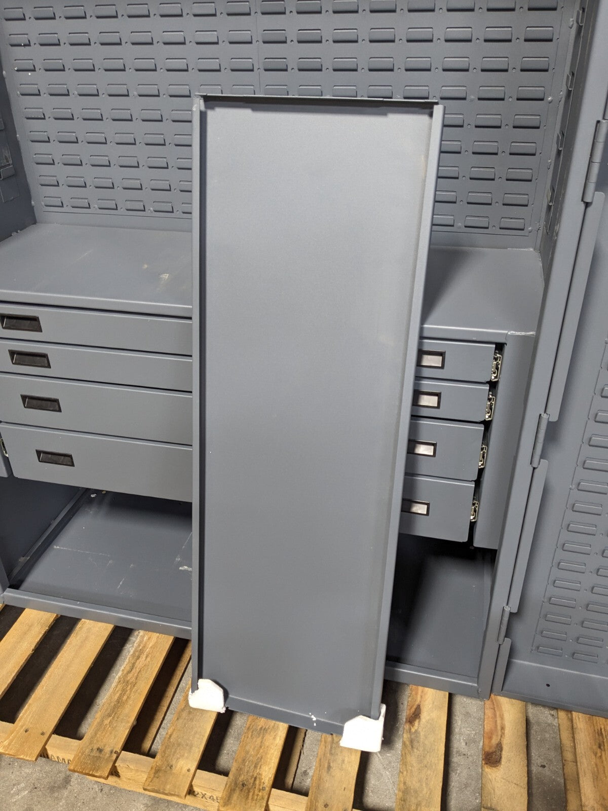 Durham Heavy Duty Storage Cabinet w/ Bins 4-Drawer 1-Shelf 72" H x 48" W x 24" D