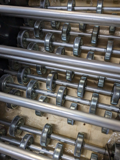 WorkSmart Flexible Expandable Conveyer 2.7 Ft - 8 Ft x 24 In 160 Lb Capacity