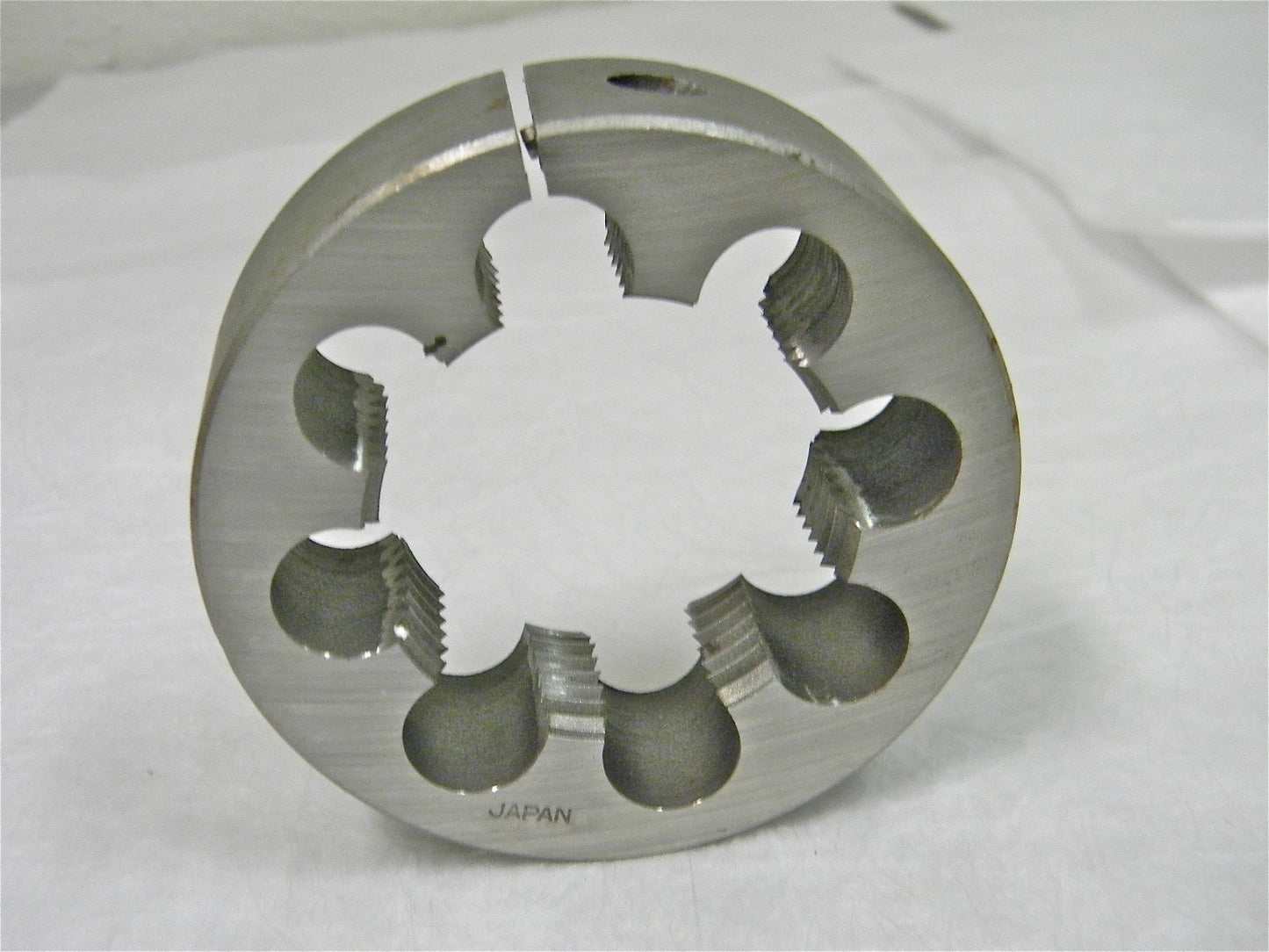 Pro-Grade Adjustable Rd Special Thread Split Die 2-1/8"-8 HSS 2-1/2" O