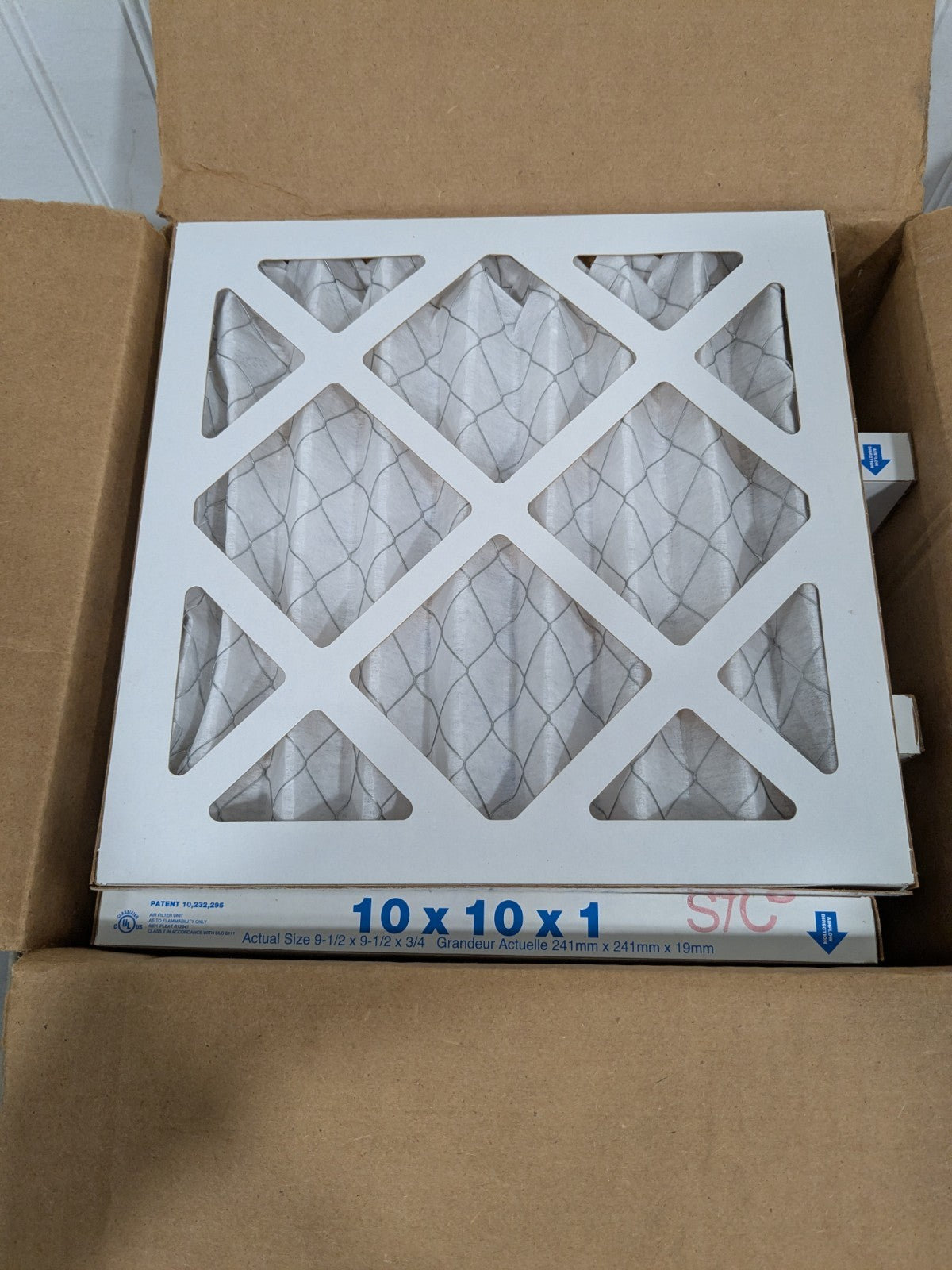 (12) Aerostar Pleated Air Filter: Wire-Backed Pleated, MERV 8, 10"X10"X1" 10404