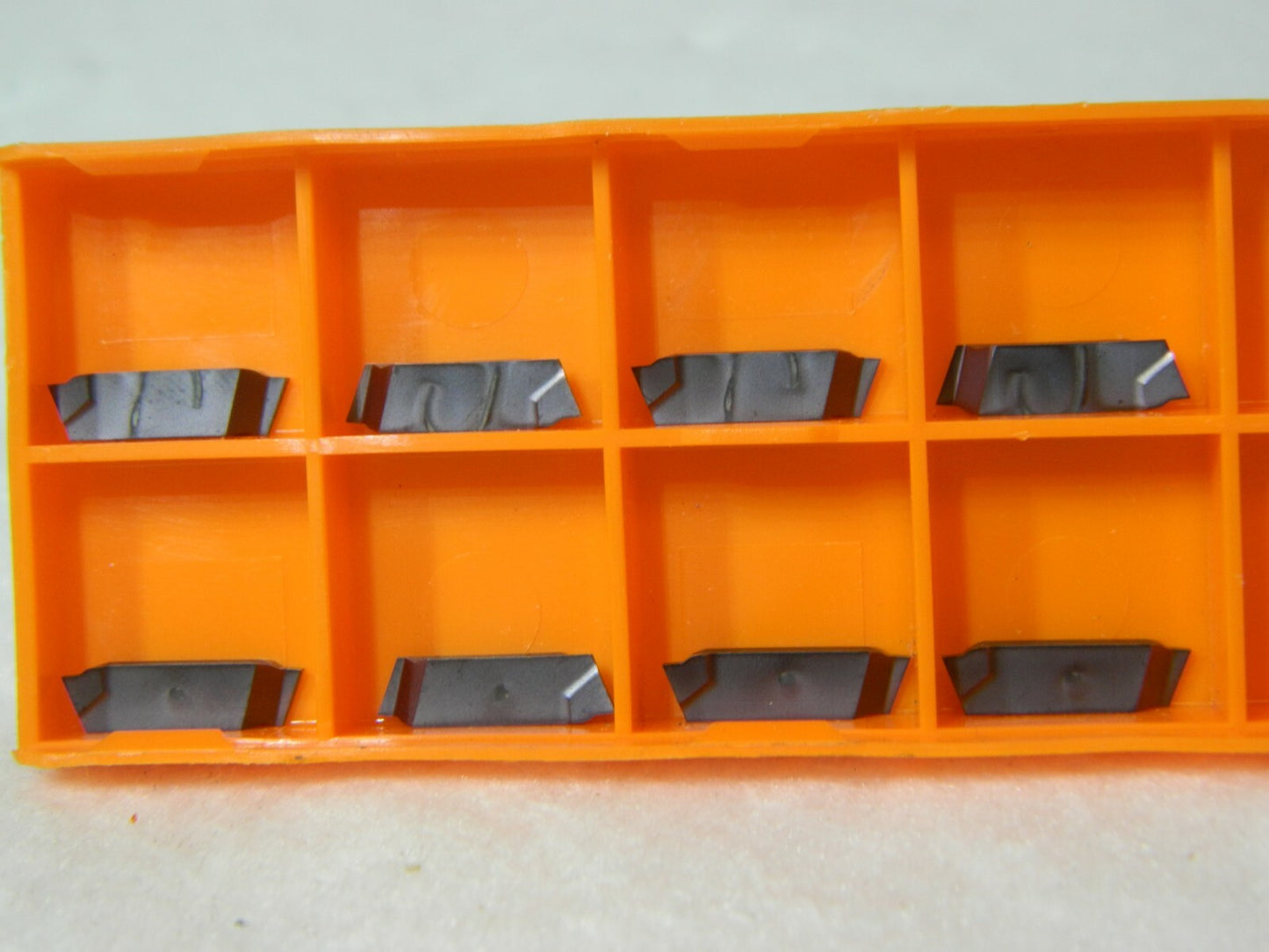 Hertel 16-2S0.90R HP240C Carbide Cutoff Insert Qty 8 45741154