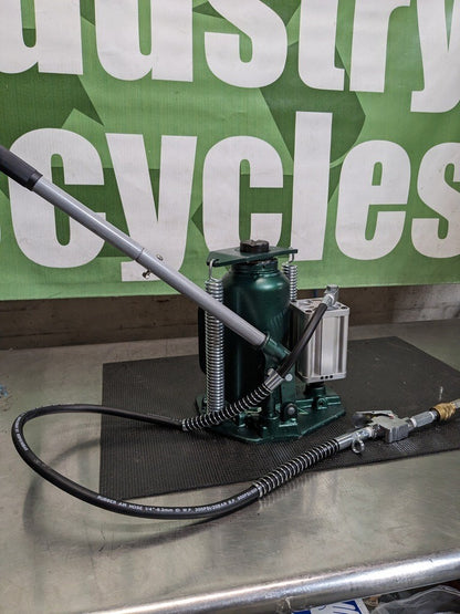 Safeguard Jack Air/Hydraulic Bottle Jack 20 Ton Capacity 61206