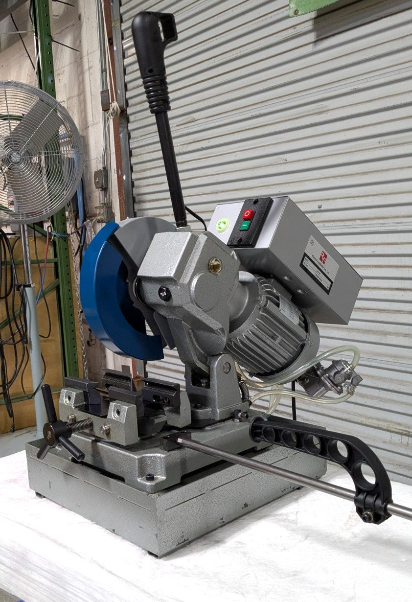 RONG FU 9" Metal Cutting Cold Saw 1.0HP 110V  52 RPM Coolant Tank  Lightly Used
