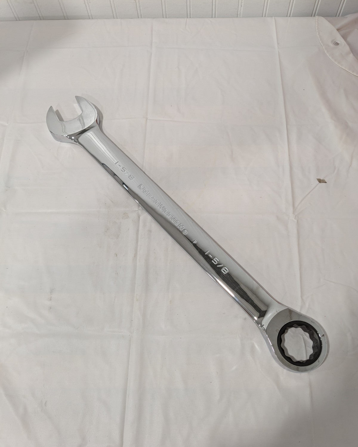 GEARWRENCH Combination Wrench 1-5/8" Head Size, 15 deg Offset 22.6380" OAL 9046D