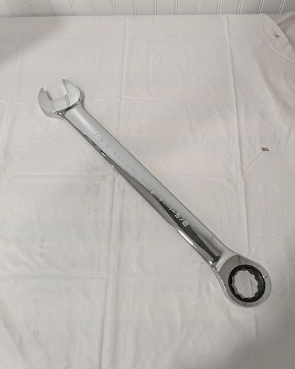 GEARWRENCH Combination Wrench 1-5/8" Head Size, 15 deg Offset 22.6380" OAL 9046D