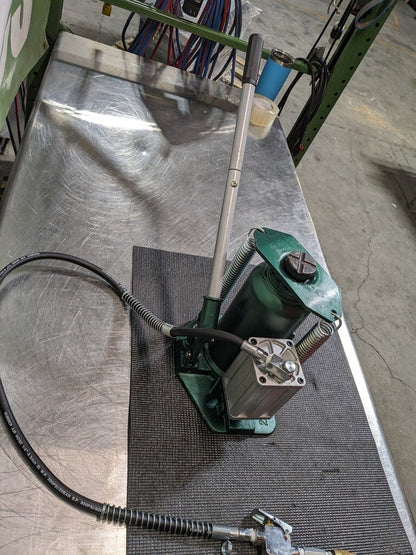 Safeguard Jack Air/Hydraulic Bottle Jack 20 Ton Capacity 61206