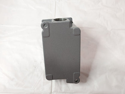 Thomas & Betts Russellstoll Screw Cap Receptacle FS/FD 2P-3W 250V 20A 3743-RS