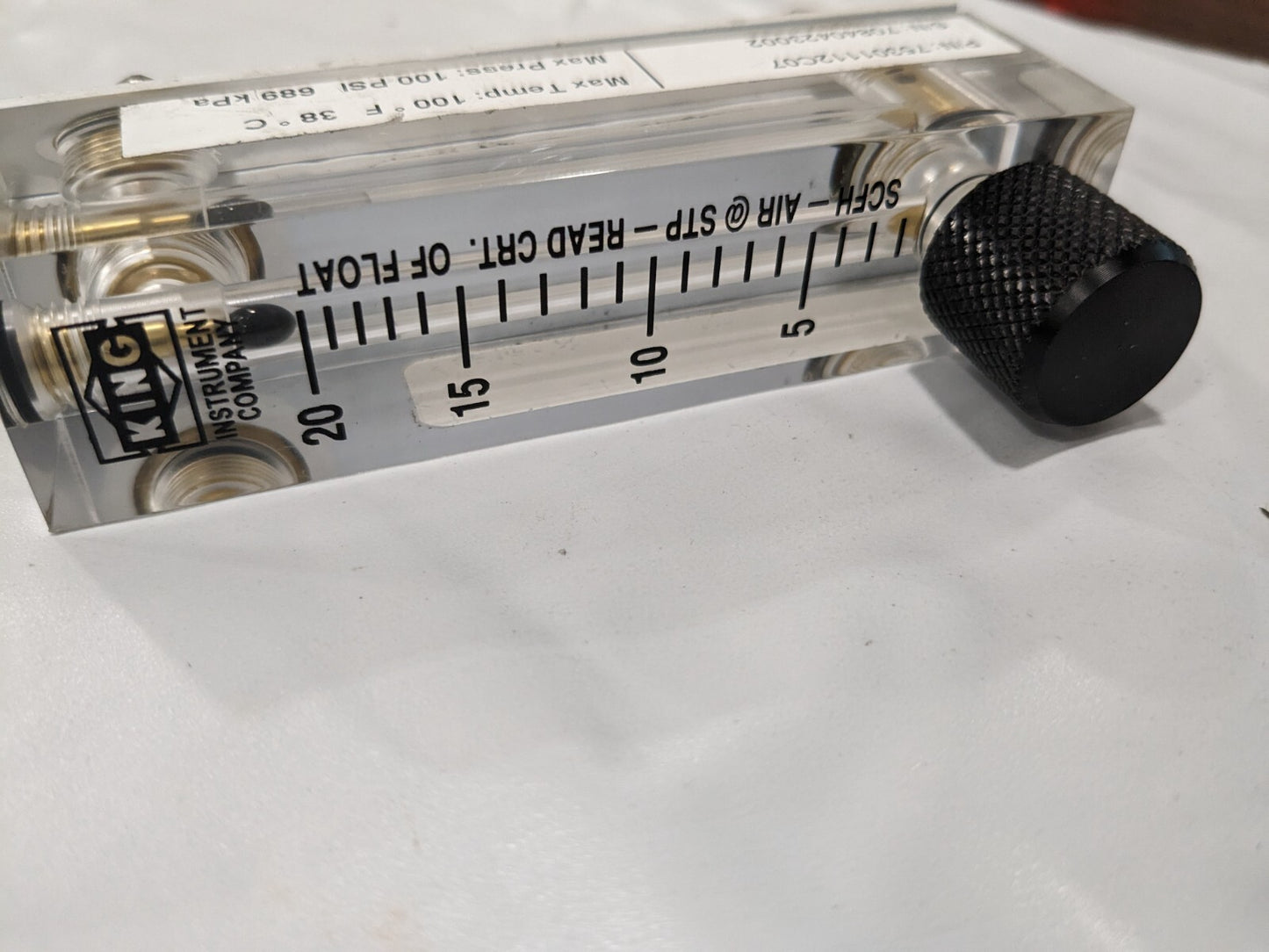 KING 1/4" F Port Block Style, Panel Mount Flowmeter 75301112C-07