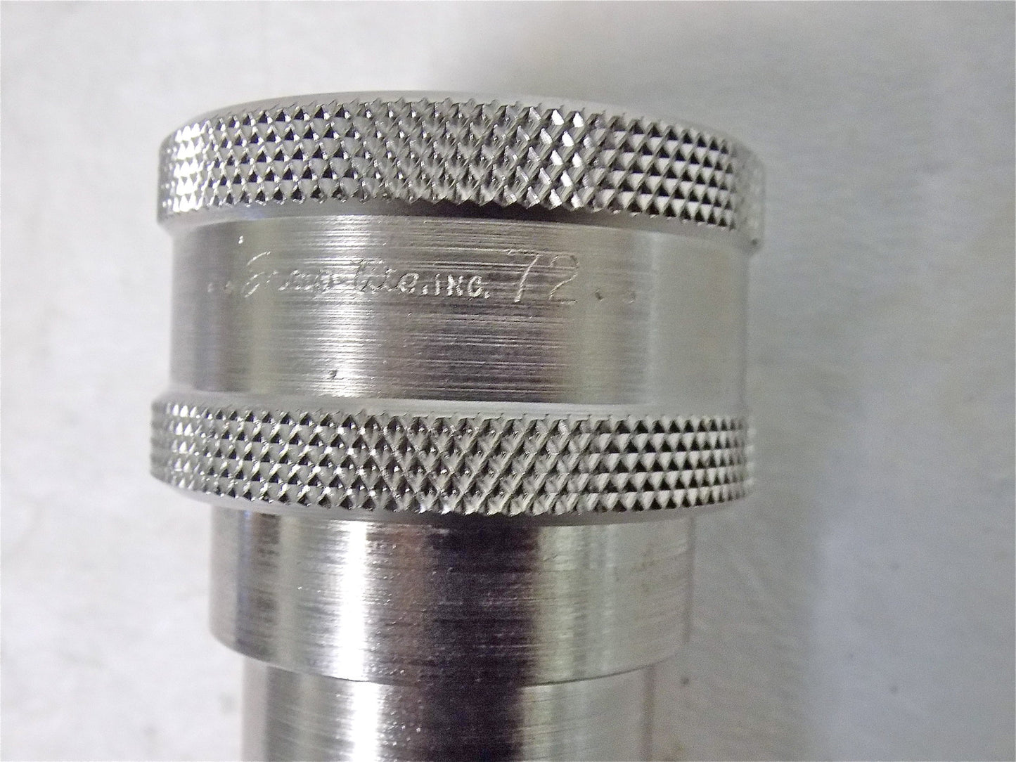 Parker Hannifin Snap-Tite Female Pipe Thread Coupler 3/4" 303 SS #S72C12-1