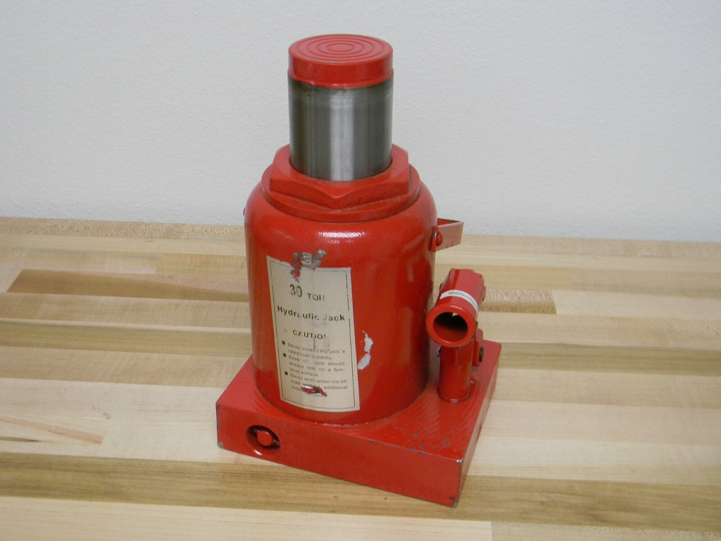 Heavy Duty Hydraulic Bottle Jack 30 Ton Load Capacity 5-1/8 In. Stroke