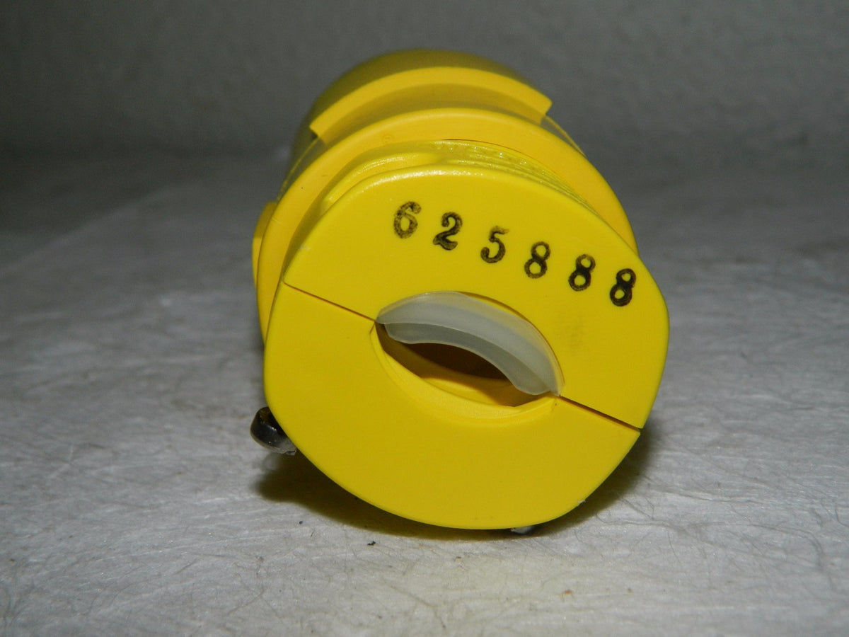 Woodhead Straight Ungrounded Industrial Connector 125/250 VAC 20A  2708