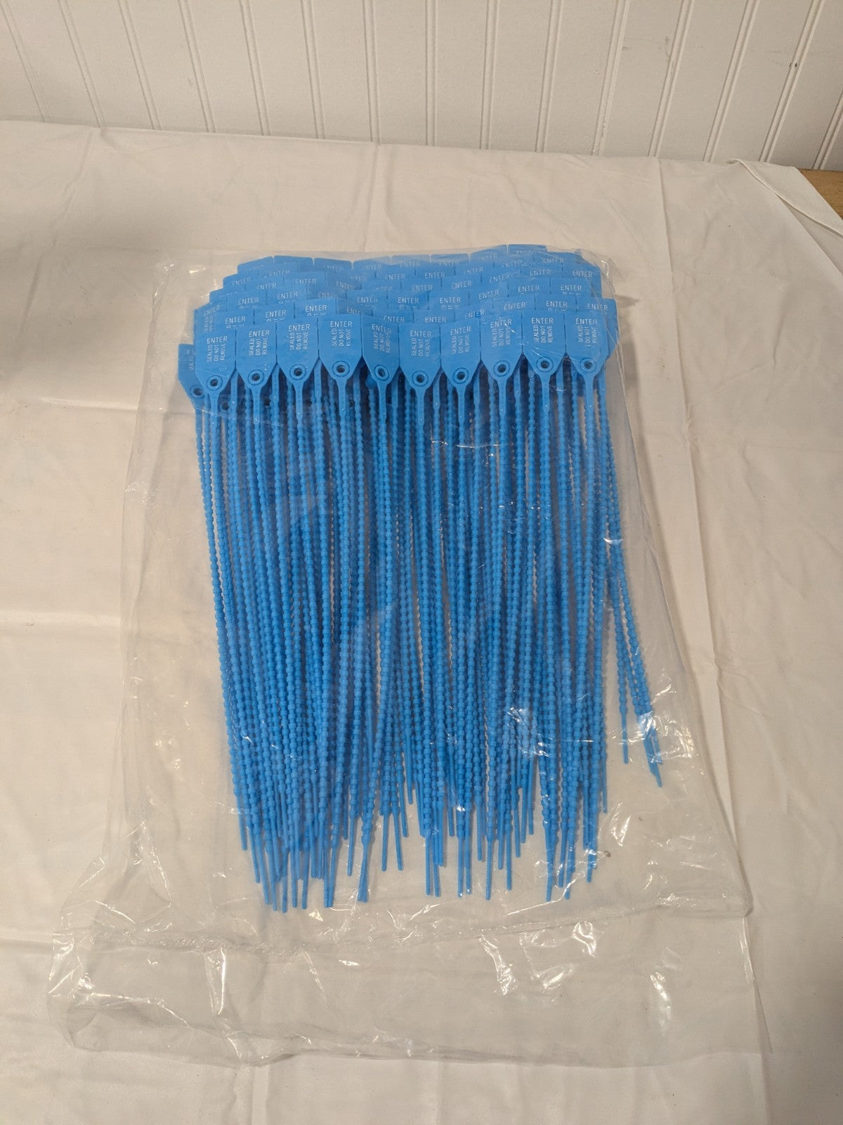 Vestil Blue Security Seal, 14.1" Pack of 100 SECS-B9-BL