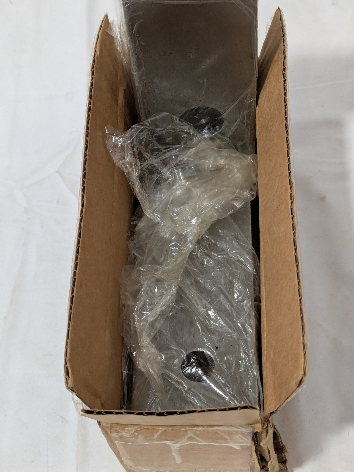 GIBRALTAR Vise Jaw: 6.125″ Wide, 2″ High, 1″ Thick, Flat 1 Pair 428-1066