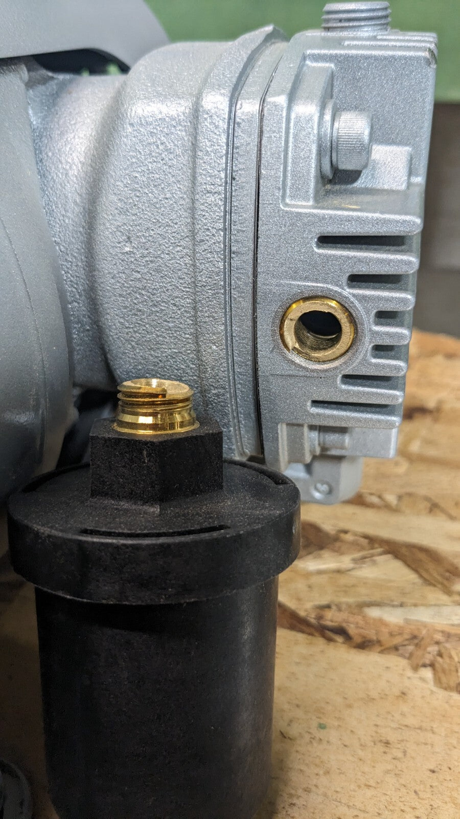 Gast Piston Compressor Pump 1/3 HP 2.4 CFM 100 PSI Max. 12 VDC Parts / Repair