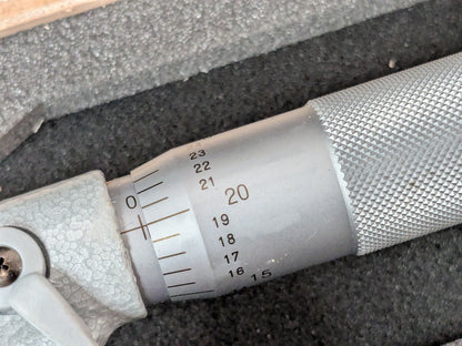 Mitutoyo 16"-20" Wide Range Outside Micrometer W/BROKEN RATCHET STOP 104-153