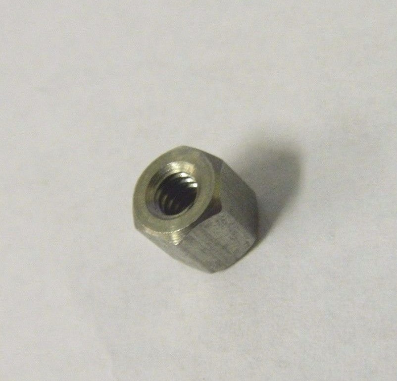 Electro Hardware P513m09f16-632 1/4" F Ss Circuit Board Standoffs Lot of 35