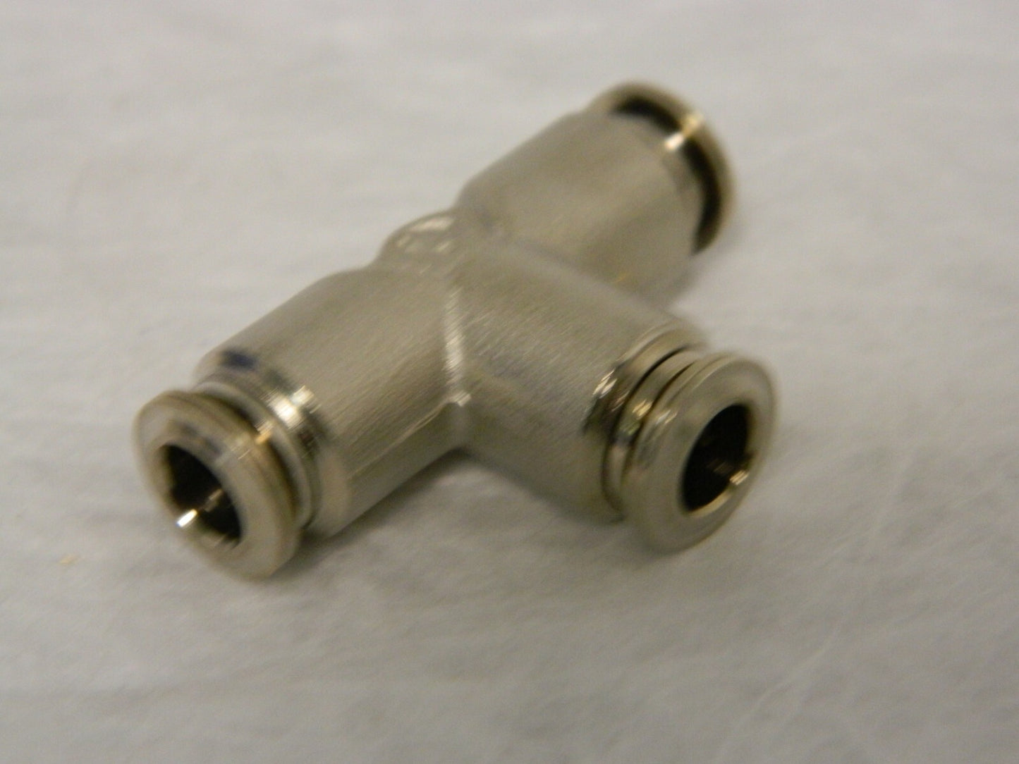 Parker 1/4" Tube OD 37° Steel Flared Tube Swivel Nut Union Tee Qty 8 4 JX6-