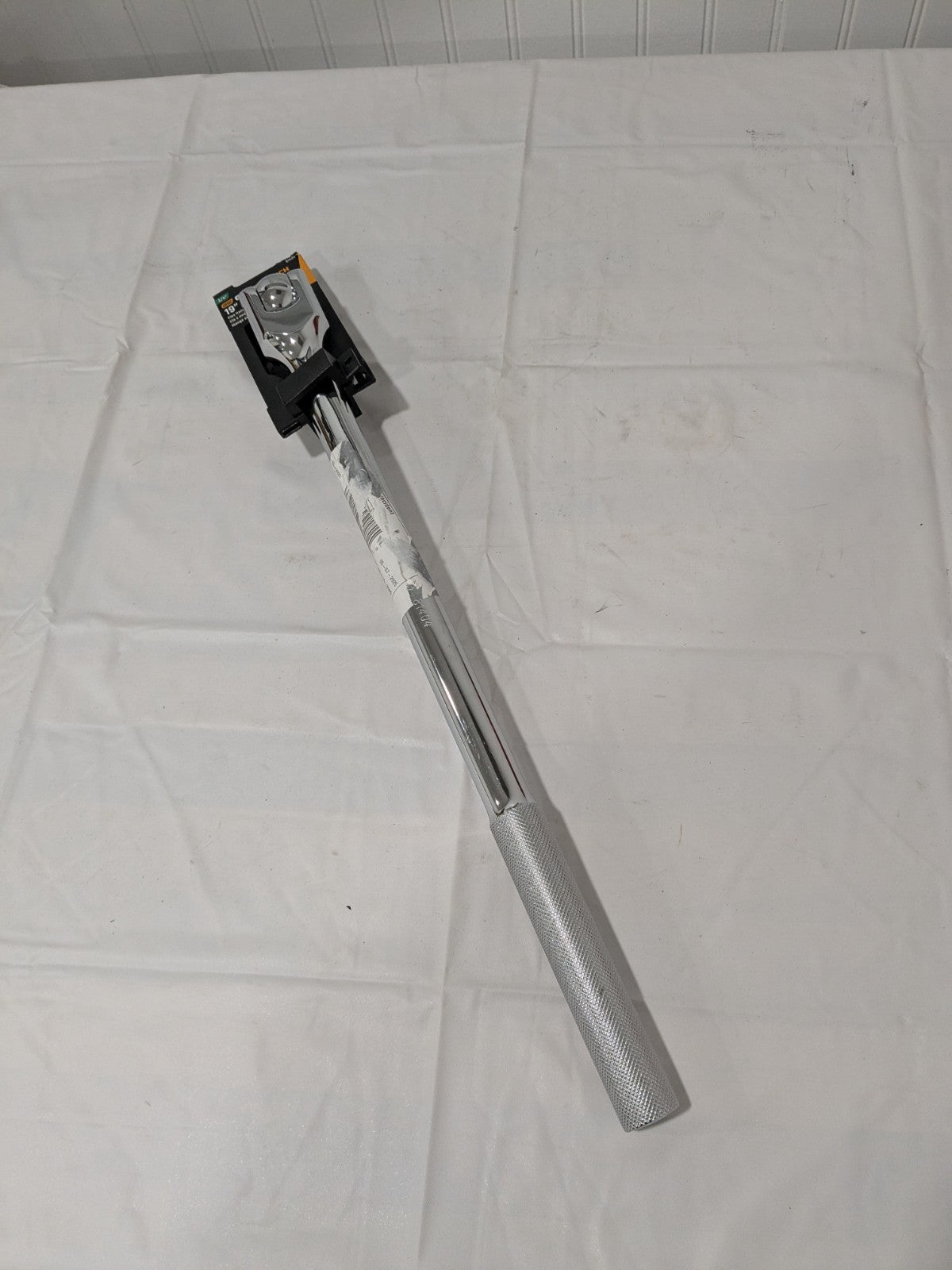 GEARWRENCH 19" Breaker Bar: Polished Chrome Finish 81404
