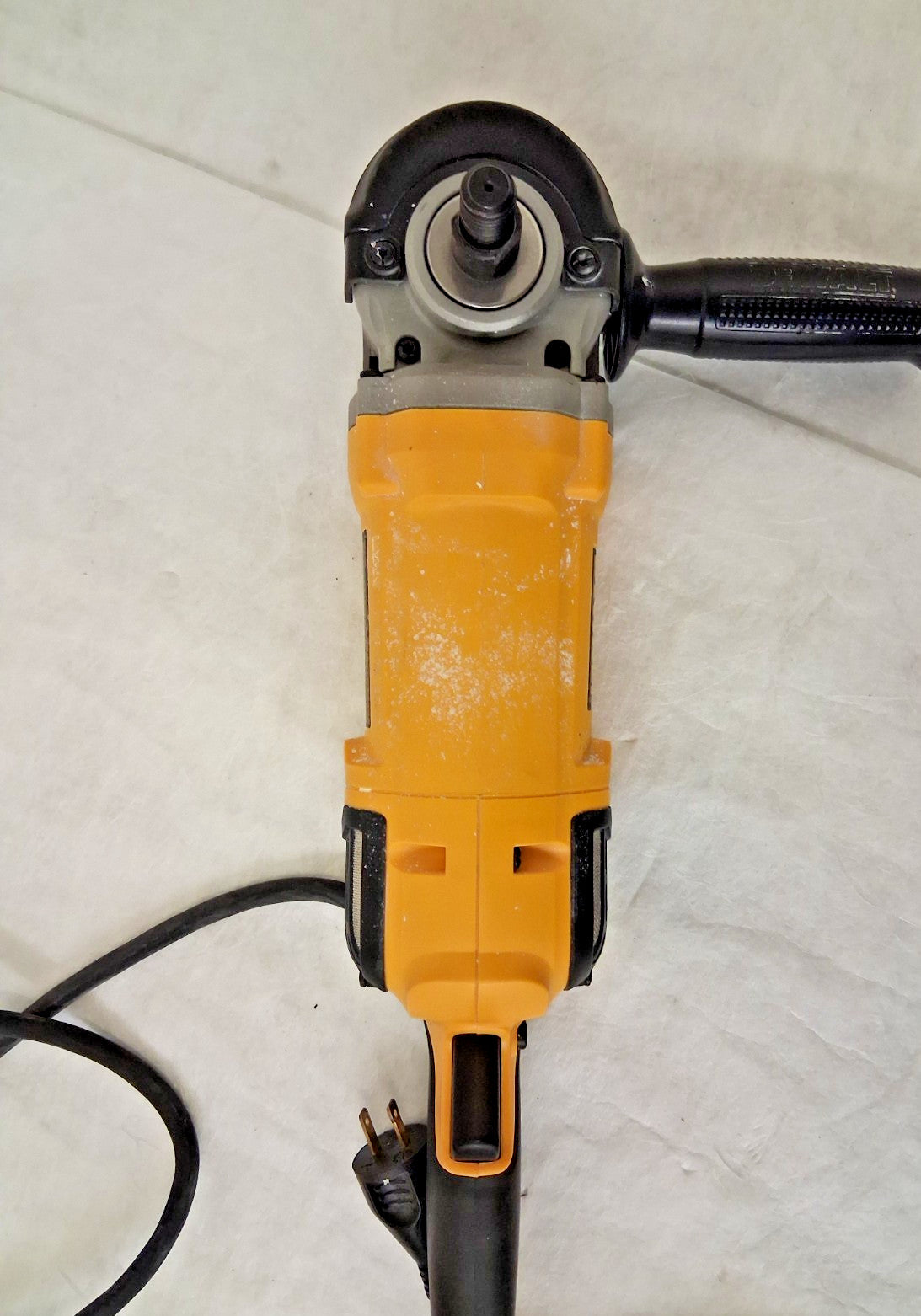 Dewalt Handheld Electric Polisher 7" Pad Dia 600 & 3,500 RPM DWP849X
