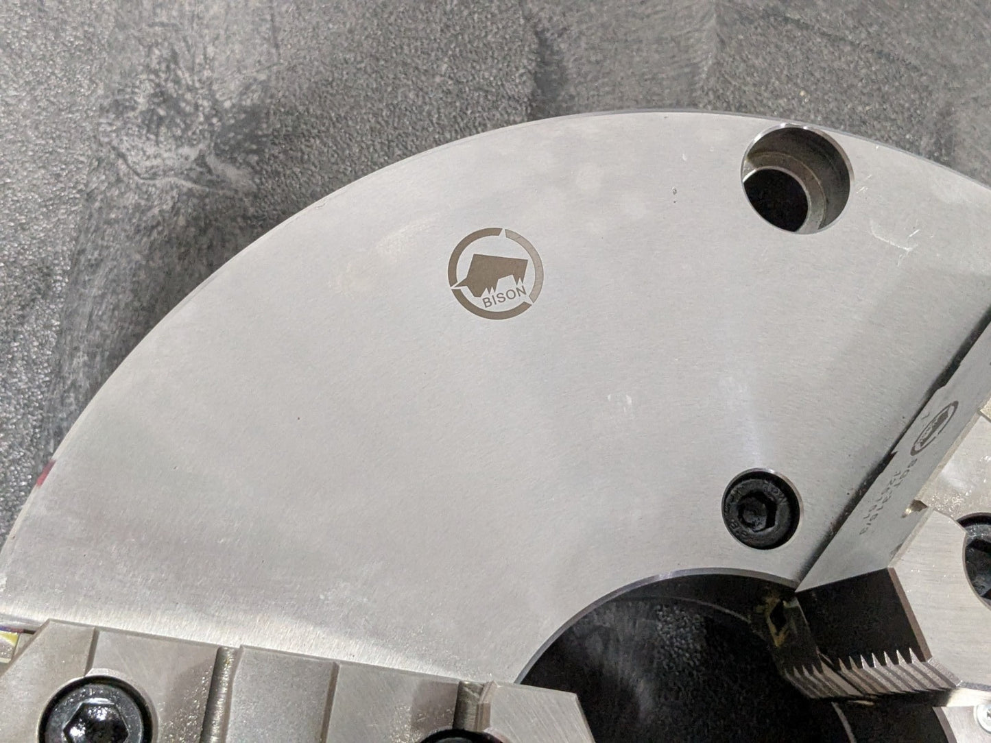 Bison Manual Lathe Chuck 3-Jaw Self Centering 12" Diameter Plain Back 7-866