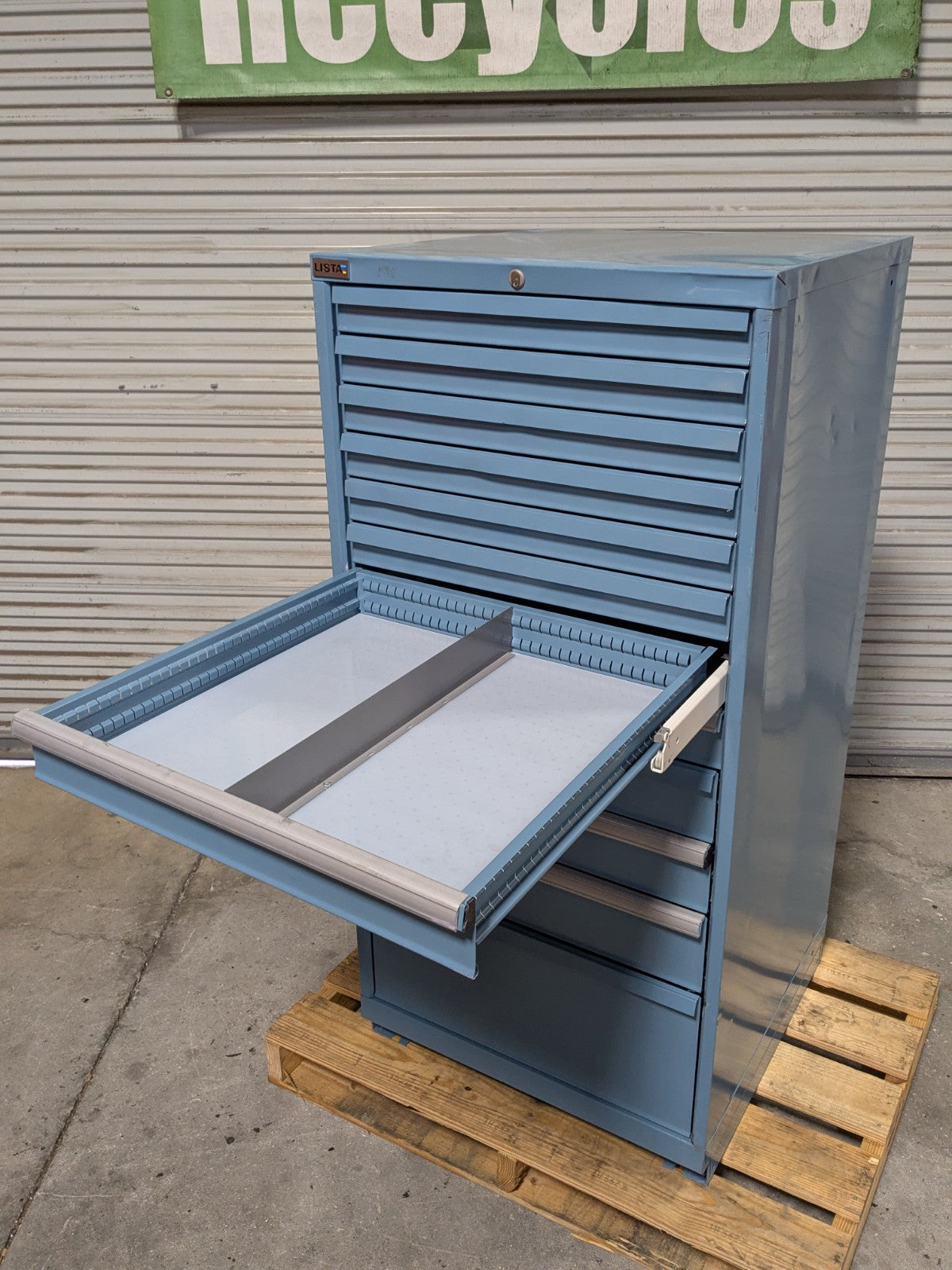 Lista Modular Storage Cabinet Tool Box 12 Drawer 59 x 28 x 28 Scratch N Dent