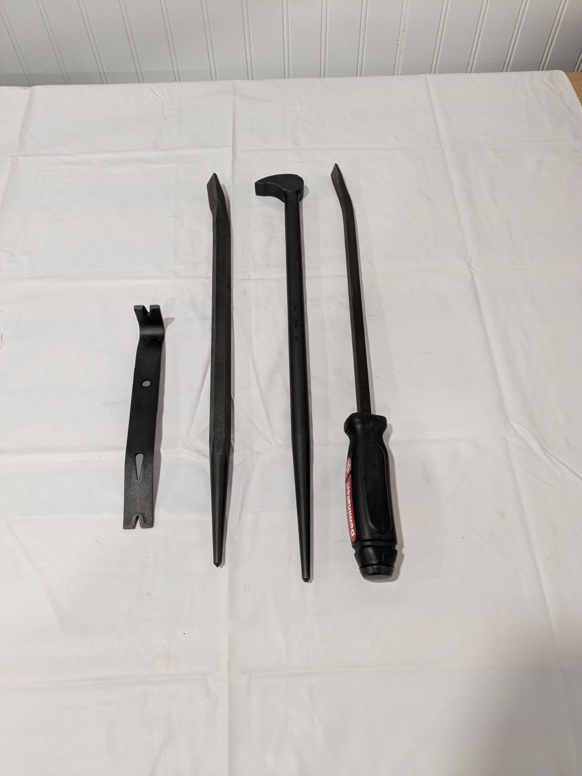 MAYHEW 4 Piece Utility Pry Bar Set, 7-1/2, 16 &amp; 17" Lengths 76295