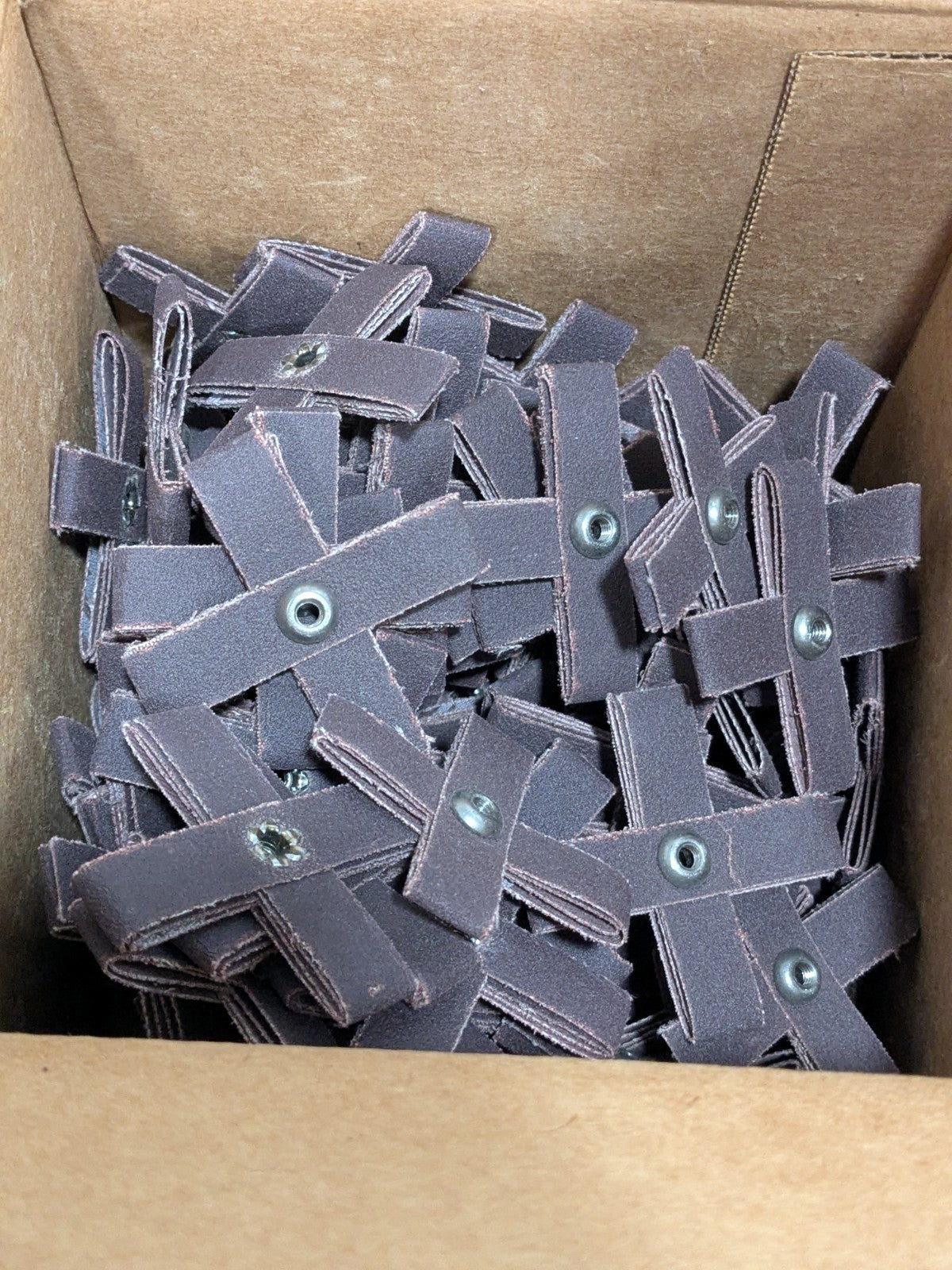 (100) Merit Aluminum Oxide Cross Pad: 2-1/4"x2-1/4"x1/2" 120G, Fine 08834184725