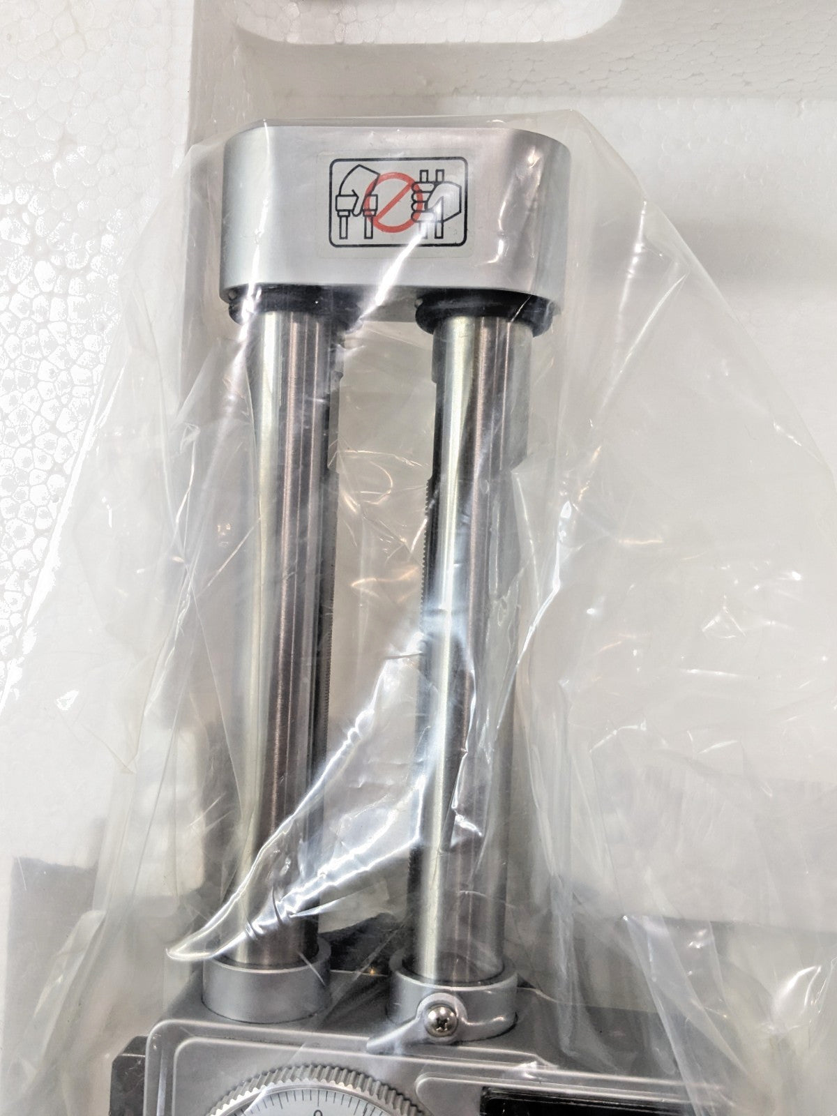 Double Column 18" Dial Height Gage SS 0.001" Graduation 621-8418