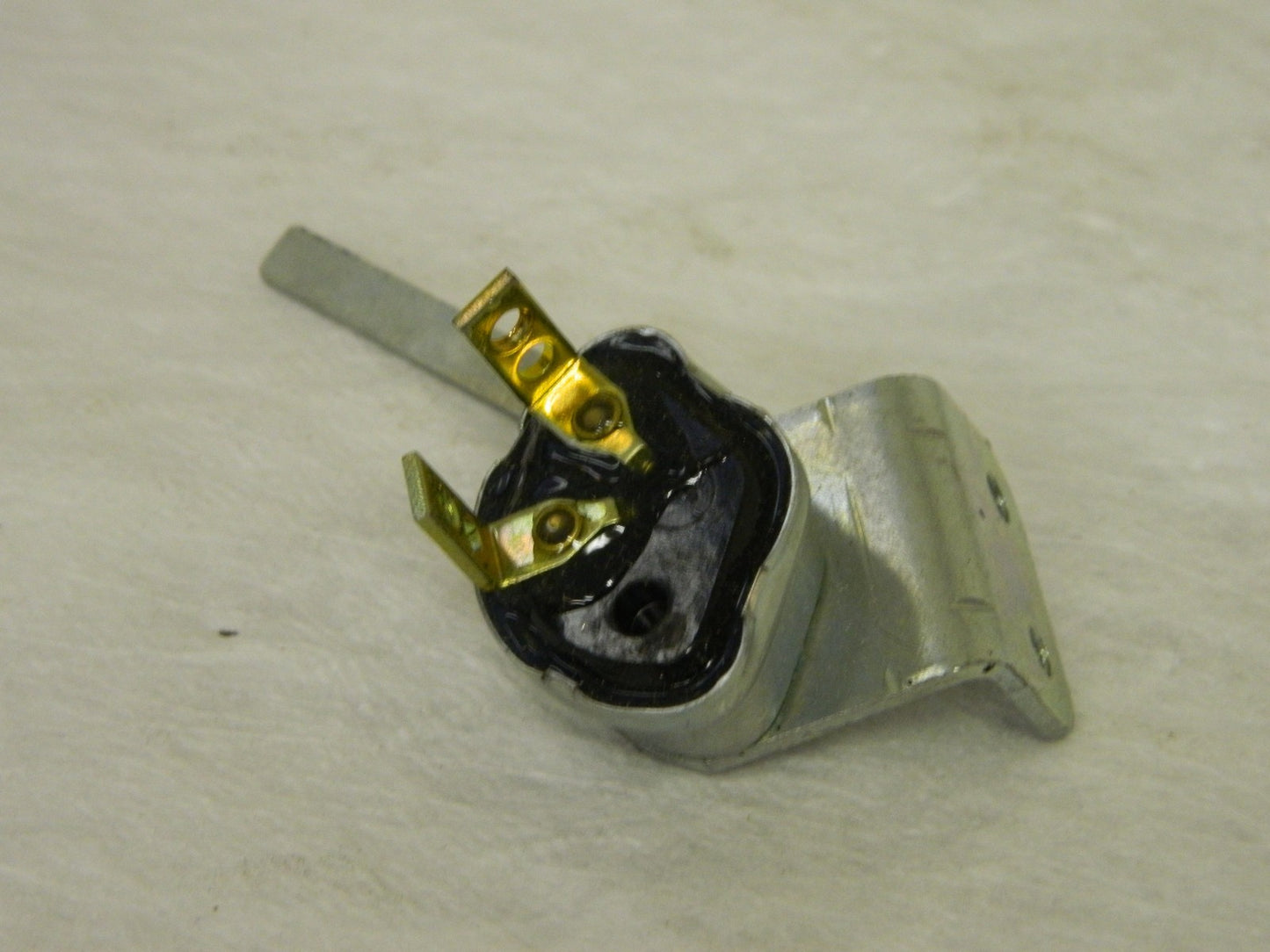 Federal Signal Corp One Directional Activating Switch 12 Volt Model 210299