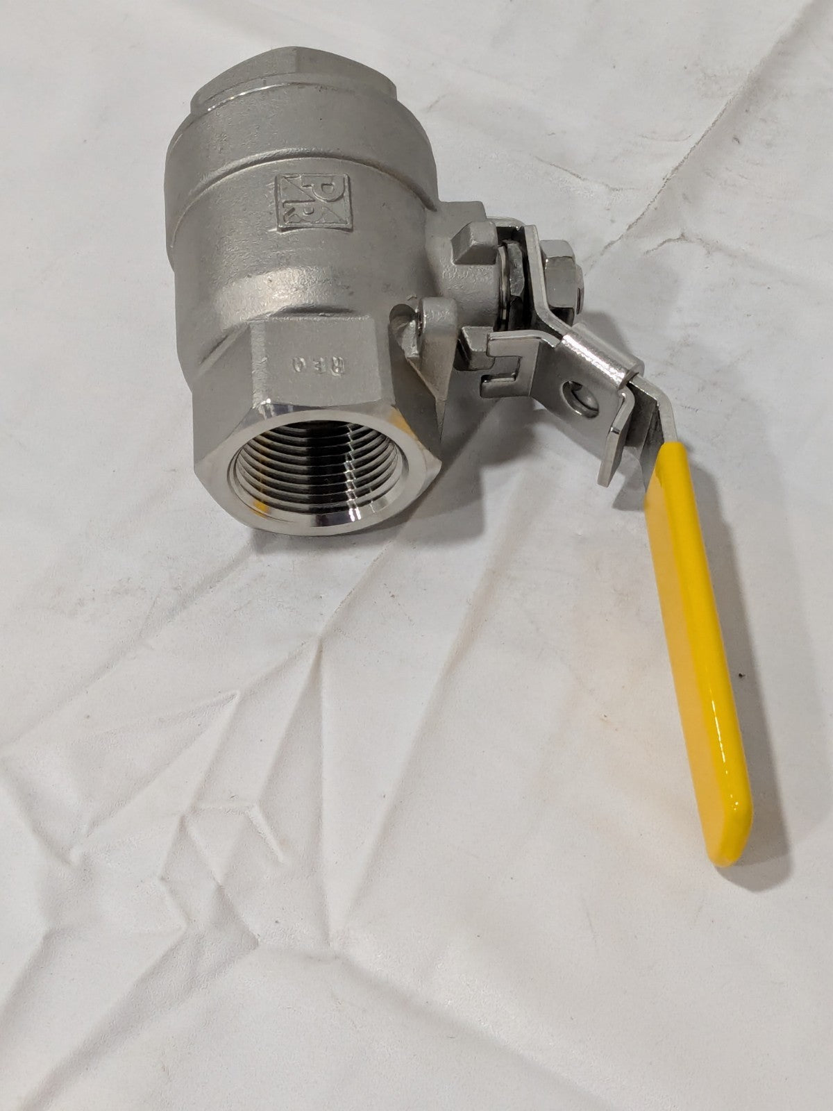 PARKER Standard Manual Ball Valve: 1" Pipe, Full Port FNPT x FNPT XVP502SS-16