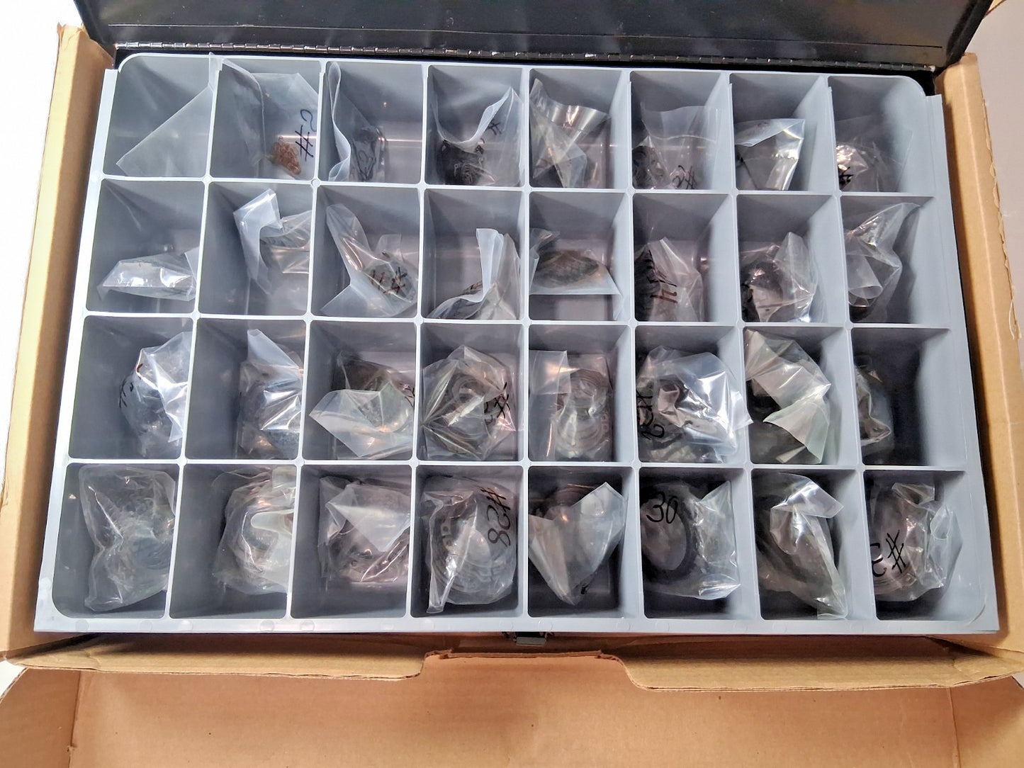 Snap External Retaining Ring Assortment 665 PCS 1/8 to 2" 09850454