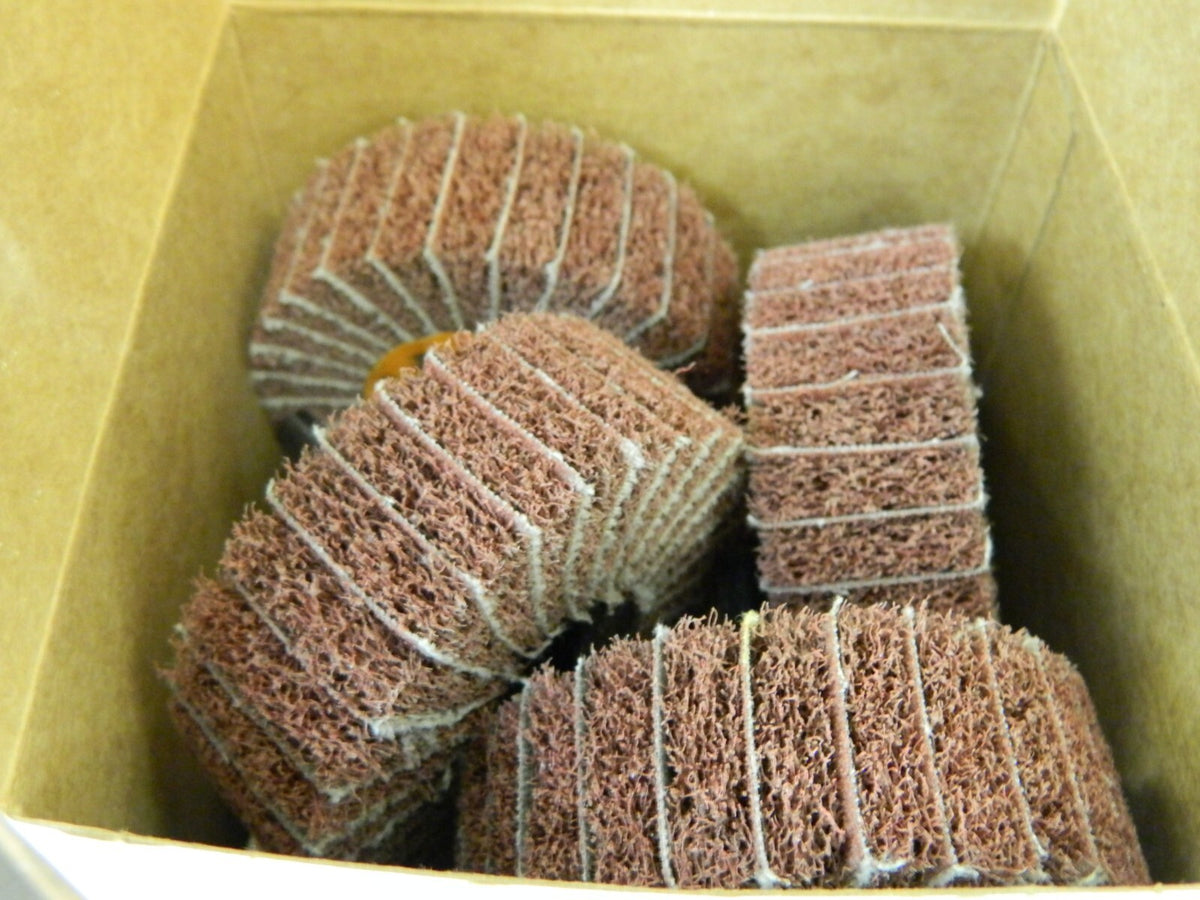 3M - 42804 Standard Abrasives Buff And Blend Combi-Wheel  qty 10 898004