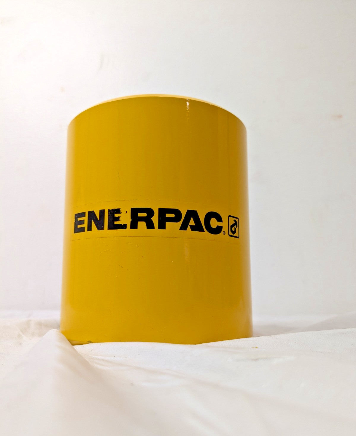 Enerpac 30 Ton Single-Acting Low-Height Hydraulic Cylinder RCS302