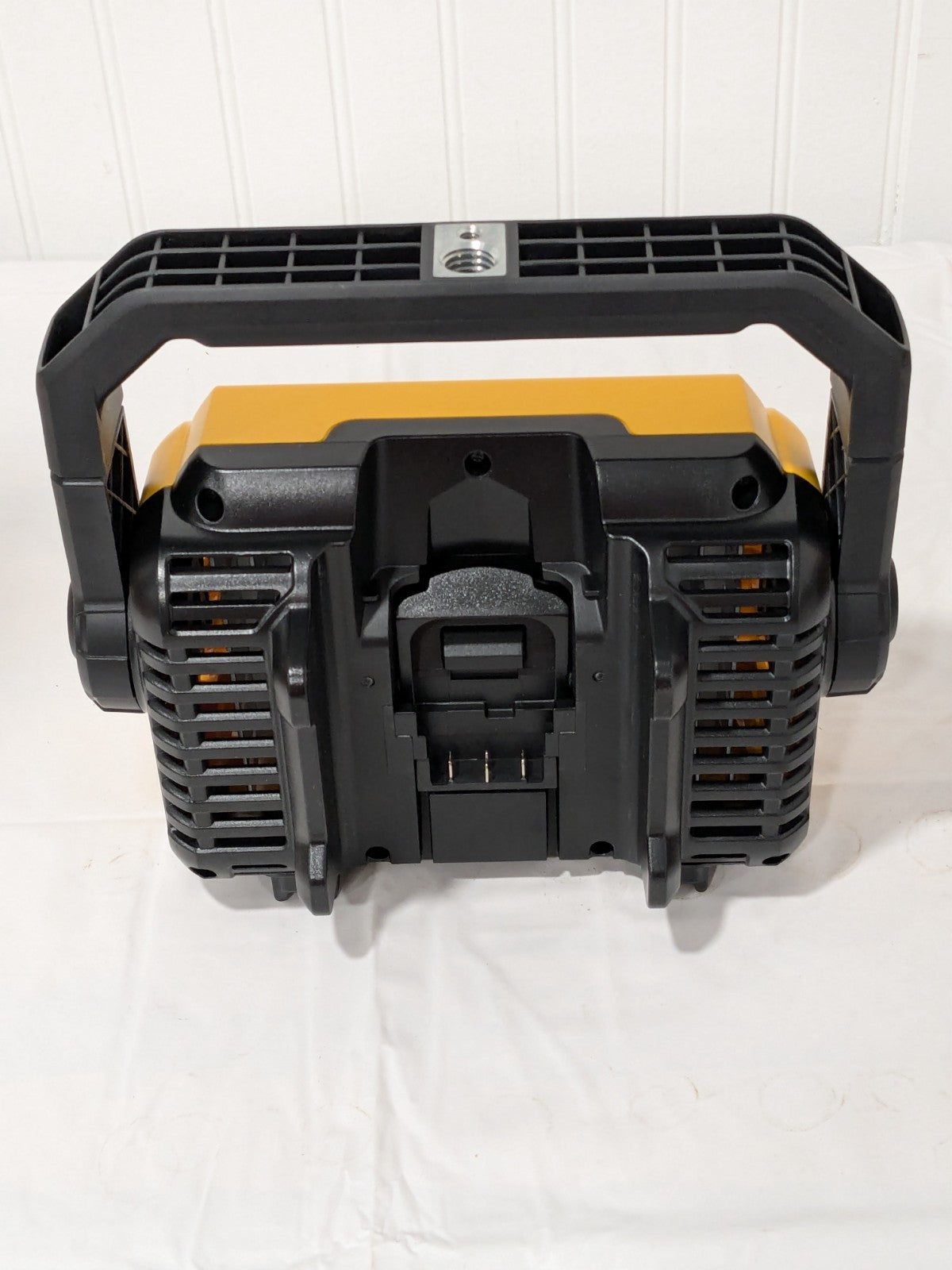 Dewalt LED Compact Task Light 12V & 20V DCL077B TOOL ONLY