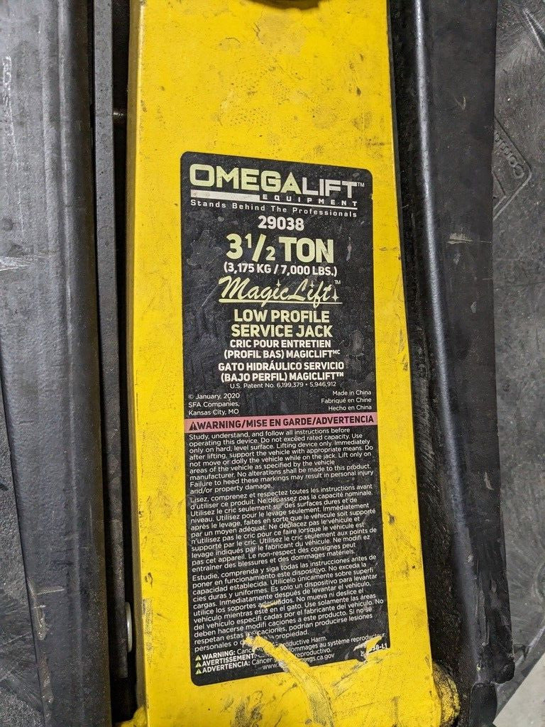 OMEGA LIFT EQUIPMENT 3.5 Ton Capacity Service Floor Jack 29038