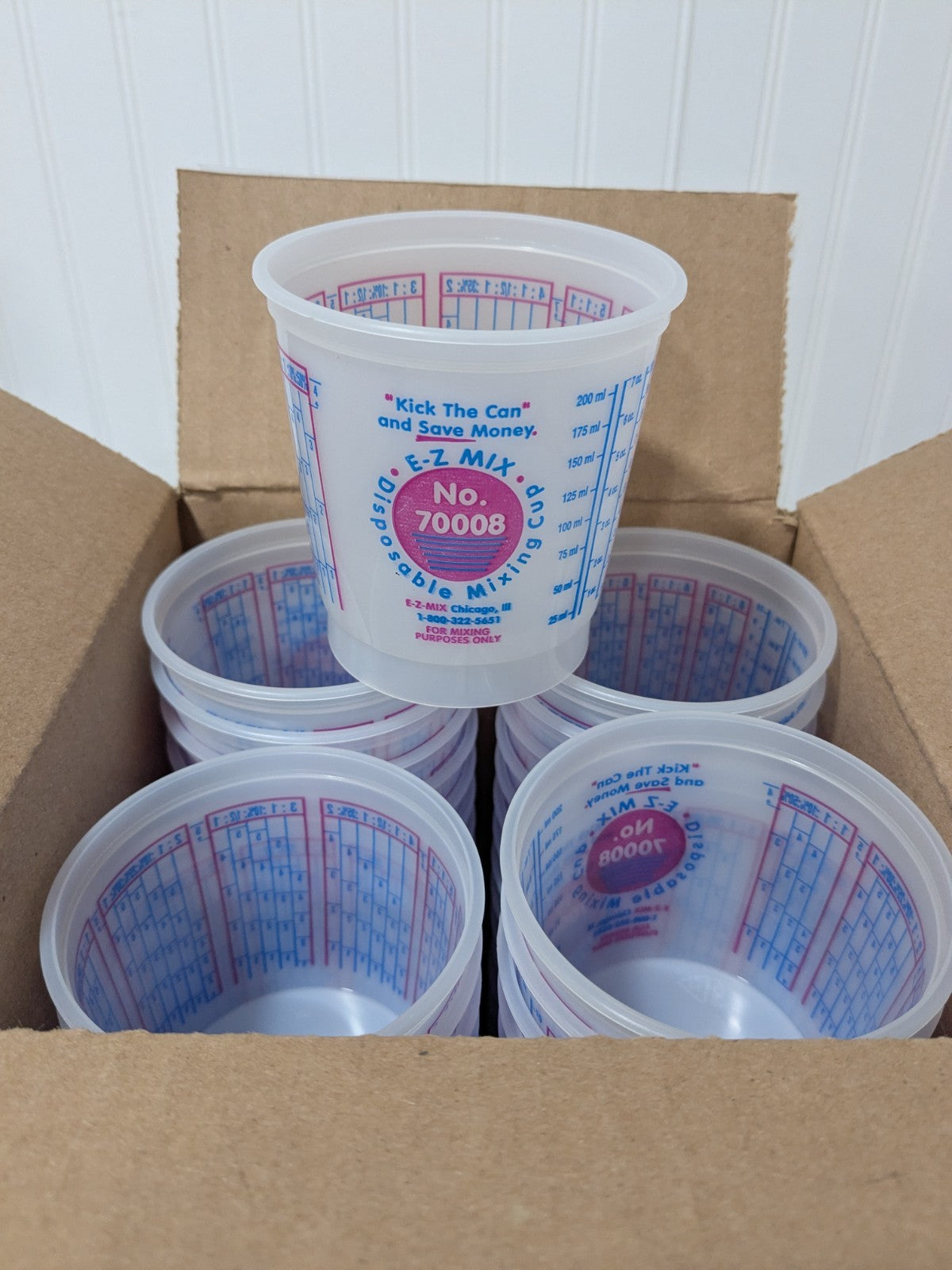 E-Z Mix Disposable 1/2 Pint Mixing Cup (100/Case) 70008