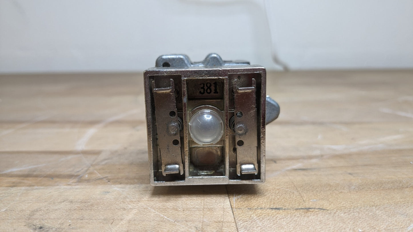 Cutler Hammer E30EX3 Operator 30.5 mm Momentary 2 Button Operator 24V Light