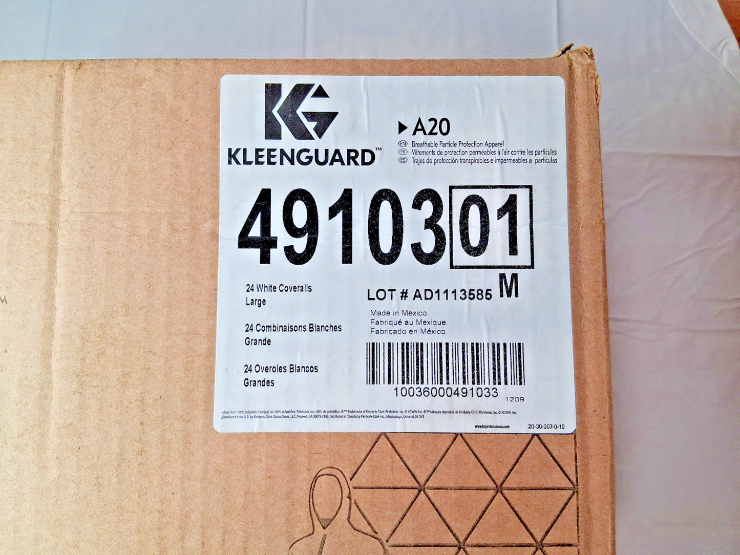 KleenGuard A20 SMMMS White Disposable Coveralls Elastic Wrist Ankle 24 PC 491030