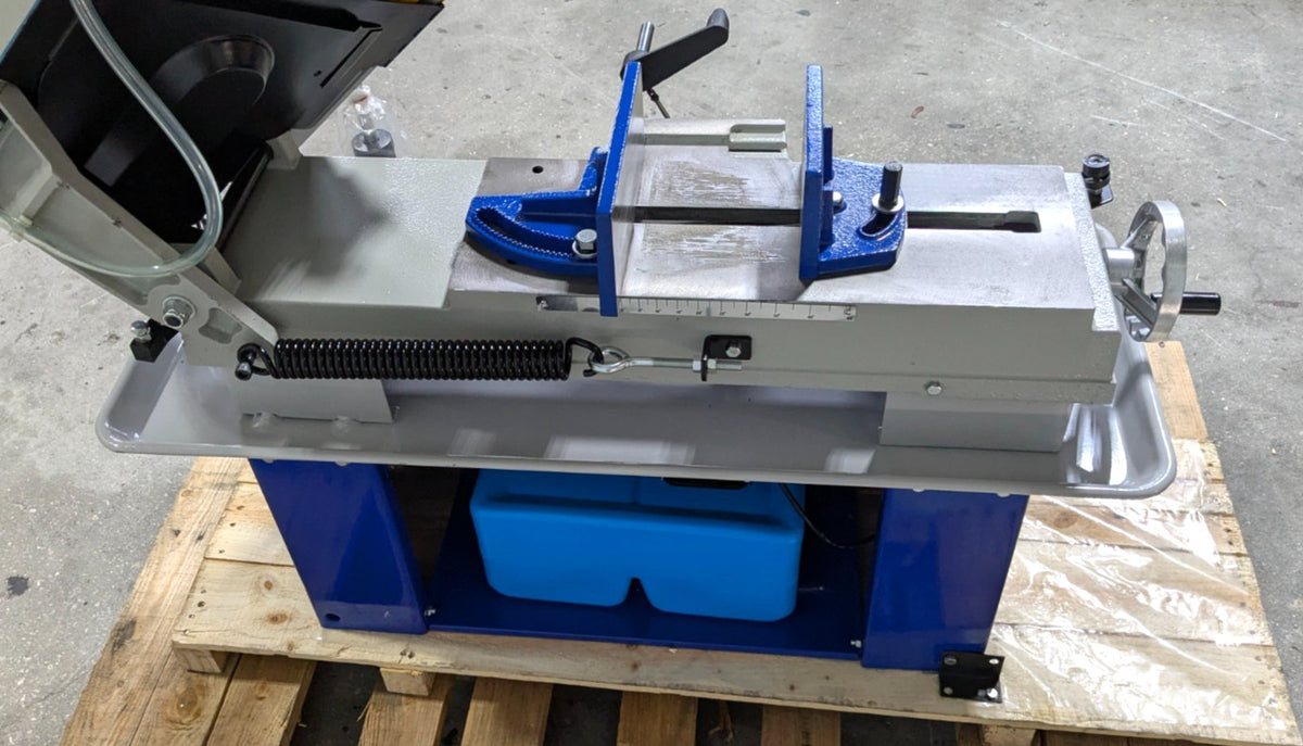 VECTRAX 9X16 Horizontal Bandsaw  Geared Head  220V  1HP  New / Ope