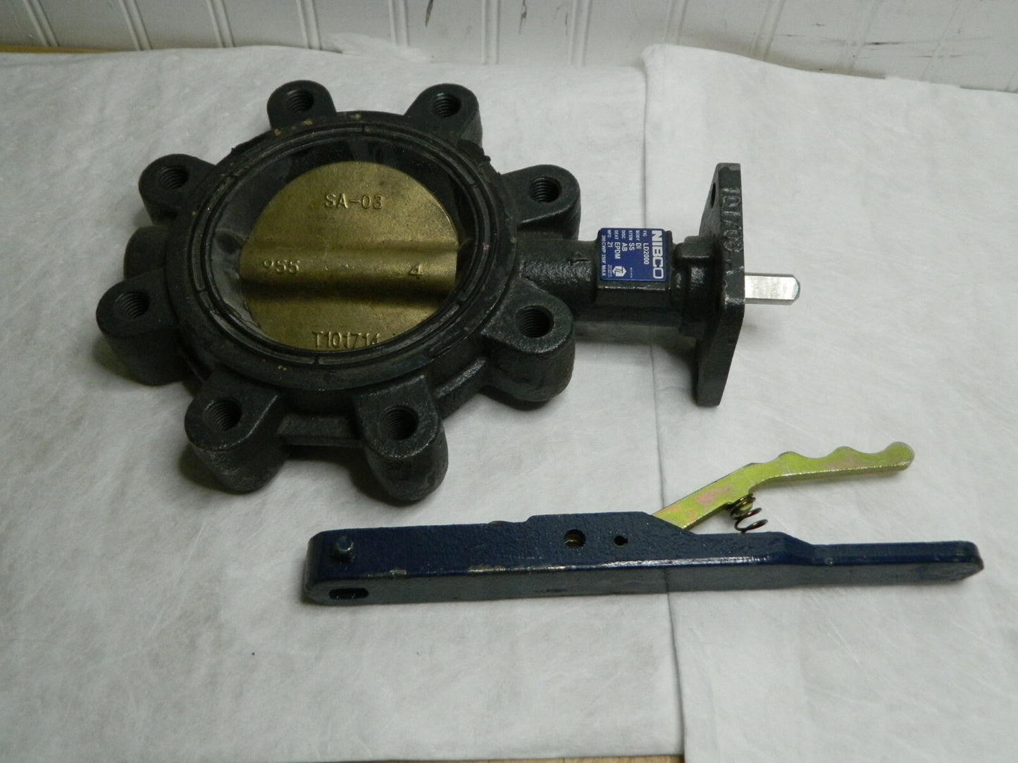 NIBCO 4" Pipe, Lug Butterfly Valve INCOMPLETE NLG100H