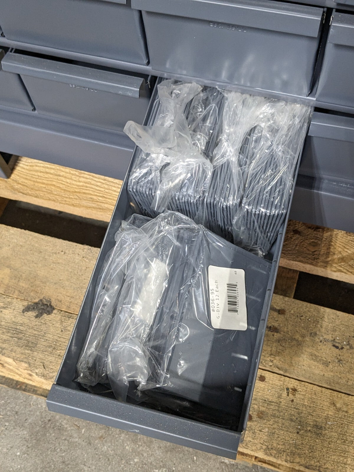 Durham 028-95 Steel Bin Storage Cabinet 60 Drawer 48 x 34 x 17 Parts / Repair