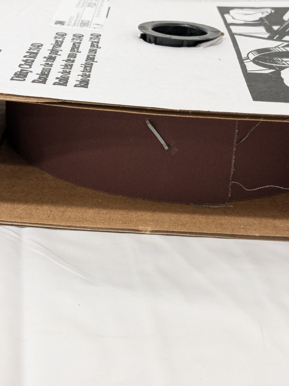 3M 1-1/2" x 50 Yd 320 Grit Aluminum Oxide Shop Roll 7000118523
