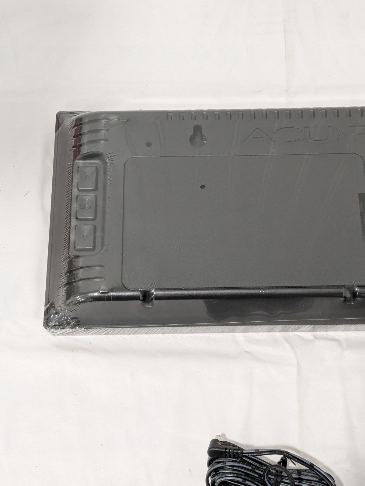 Acurite Large Digital Clock W/ Indoor Temperature, 14.5" 75159M