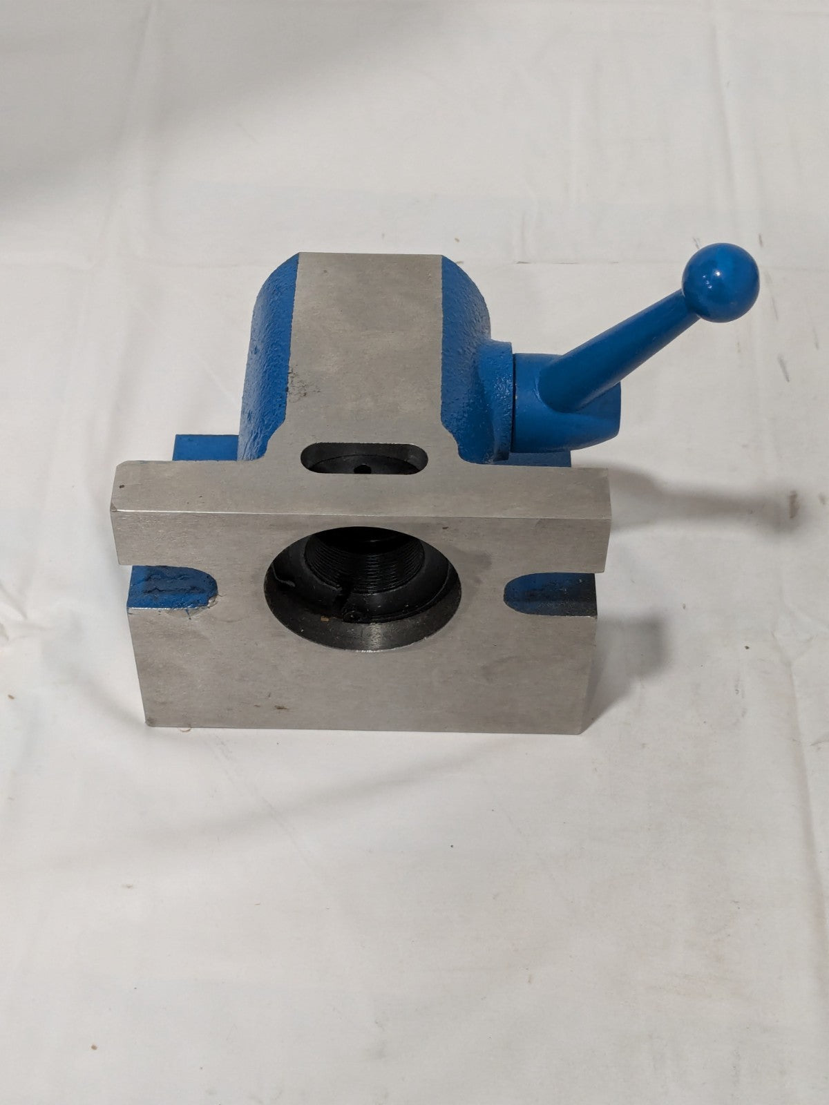 Horizontal/Vertical Standard Collet Holding Fixture 5C, 1/32 to 1-1/8" 235-6080